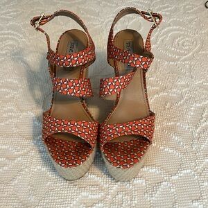 Steve Madden platform shoes Size 8